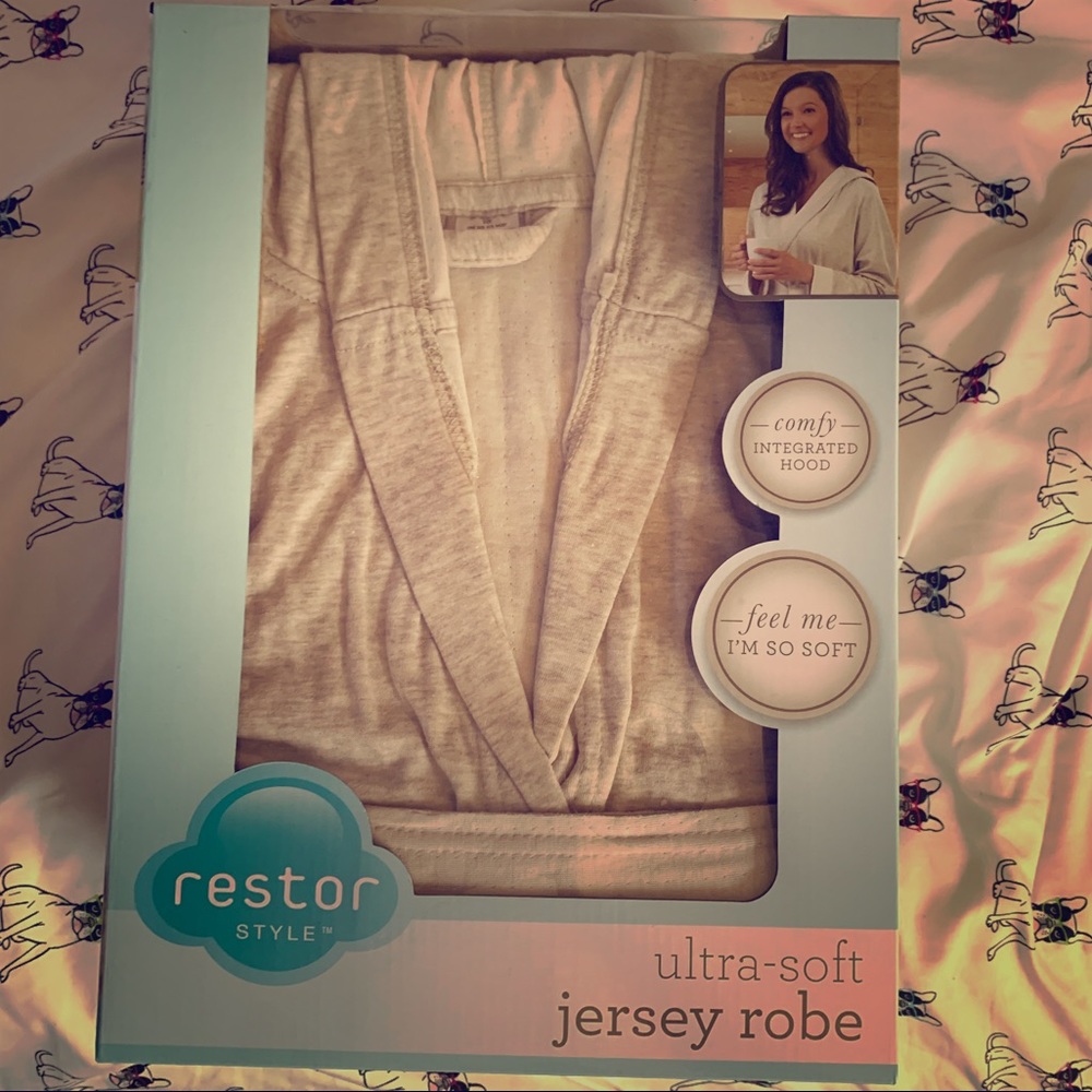 Ultra-soft Jersey Robe NWT